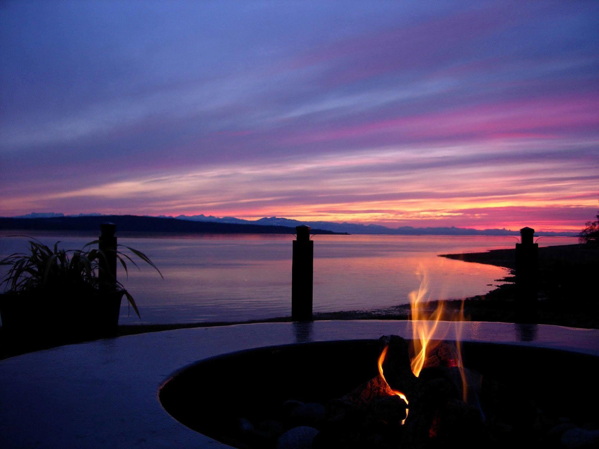 Beach Gardens Resort And Marina Powell River Eksteriør billede
